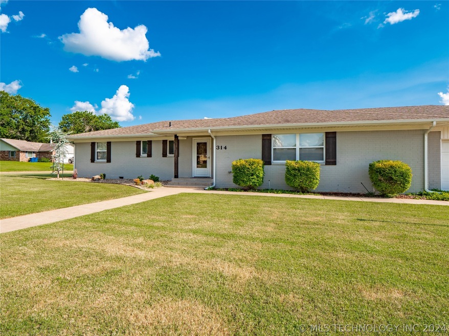 314 Hickory Bend St, McAlester, OK 74501 - photo 1