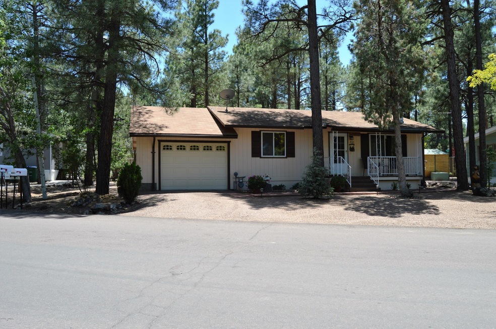 Front View - Tall trees!