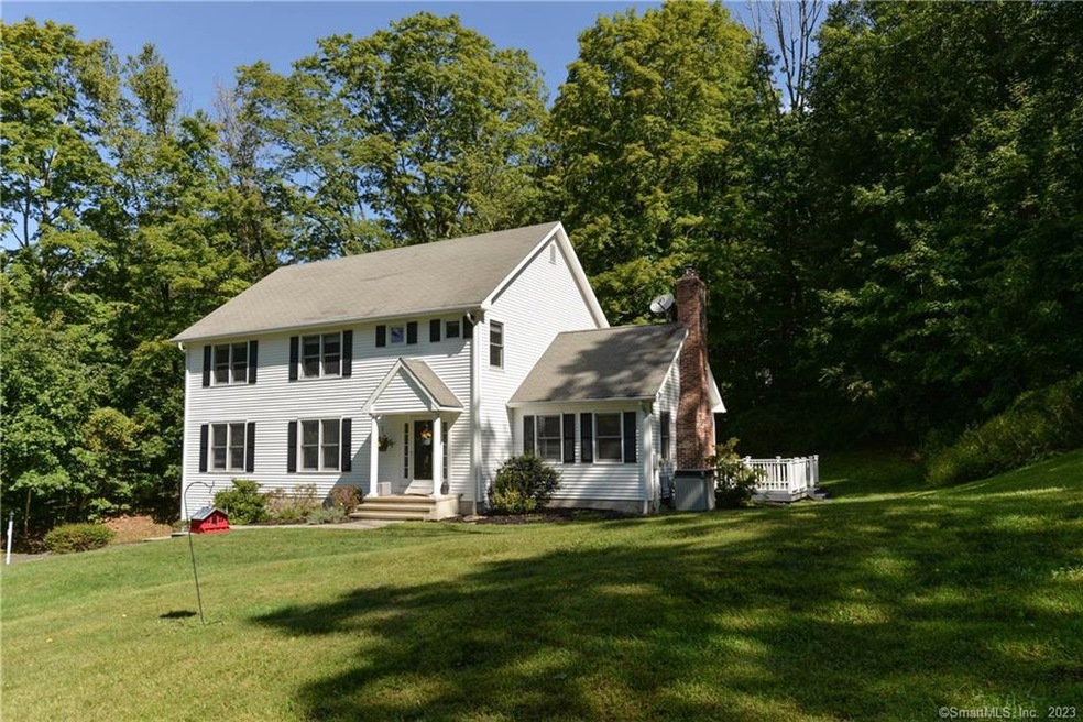 151 Lantern Park Ln S, Southbury, CT 06488 - photo 1