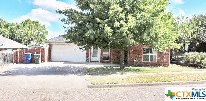 911 Risen Star Ln, Copperas Cove, TX 76522 - photo 1