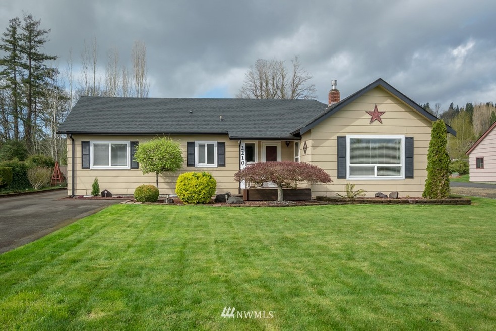 2210 SW Salsbury Ave, Chehalis, WA 98532 - photo 1