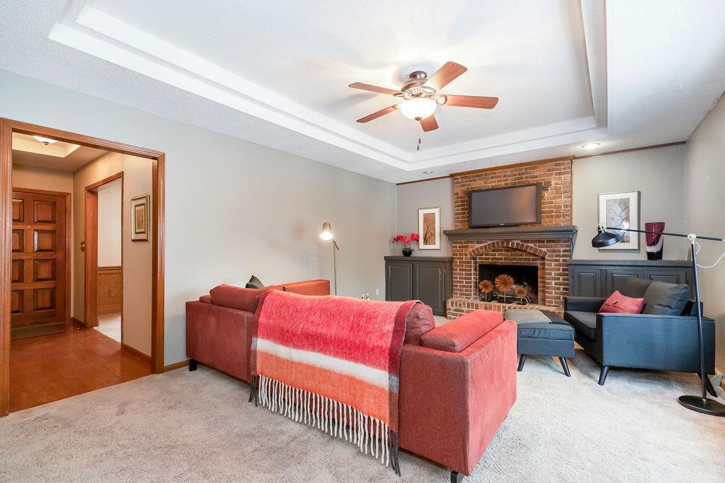 20901 Whispering Dr, Lenexa, KS 66220 - photo 1