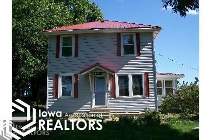 7424 S 12th Ave E, Newton, IA 50208 - photo 1