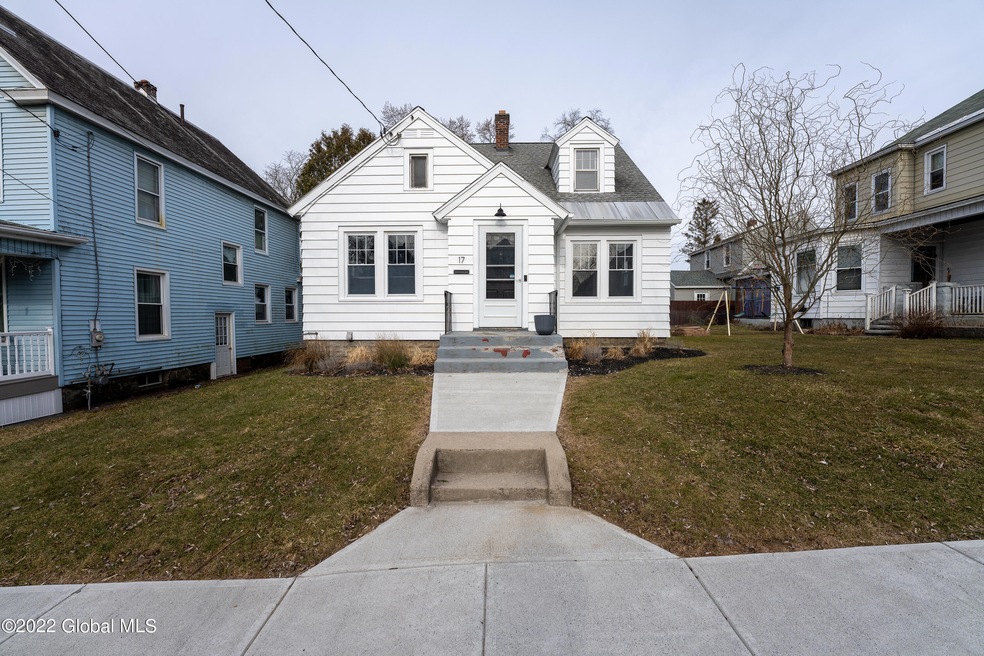 17 Hawk St, Schenectady, NY 12302 - photo 1
