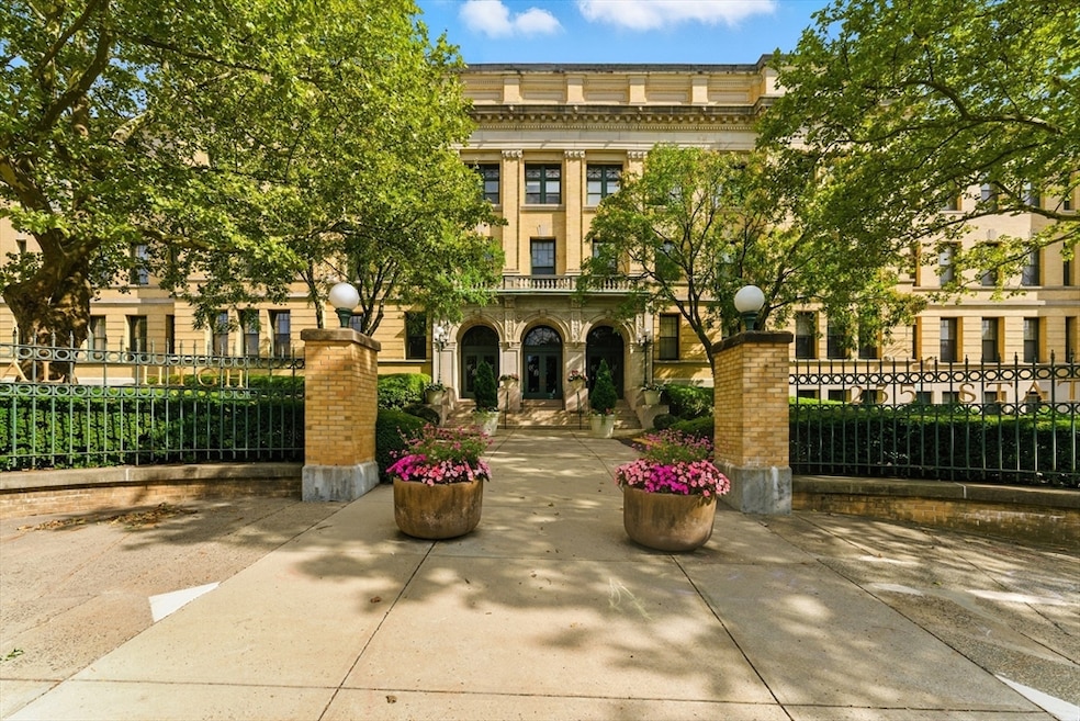 Classical High Condominiums unit 220, Springfield, MA 01103 - photo 1