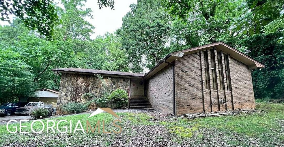 8316 Winston Way, Jonesboro, GA 30236 - photo 1