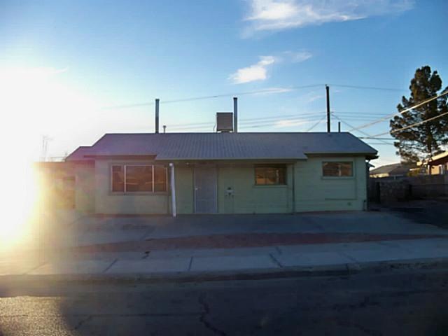 1125 Del Monte St, El Paso, TX 79915 - photo 1