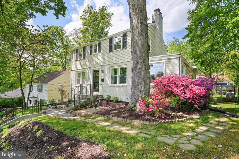 7104 14th Ave, Takoma Park, MD 20912 - photo 1