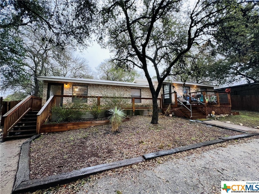 1000 Furman Ave unit A, San Marcos, TX 78666 - photo 1