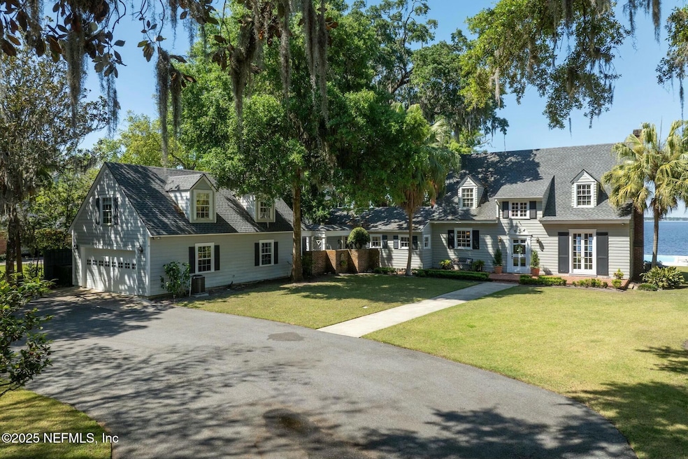 Sold $2,110,000 • Co-Listing Agent