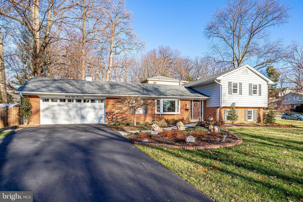 6800 Walnut St, Falls Church, VA 22046 - photo 1