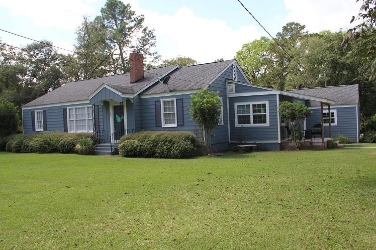 303 S College St, Claxton, GA 30417 - photo 1