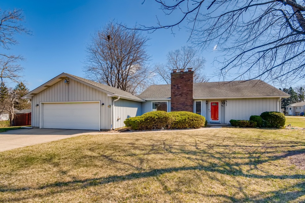 35397 N Northern Ave, Waukegan, IL 60085 - photo 1