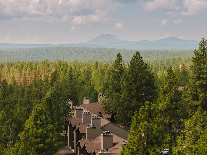 18575 SW Century Dr unit 1023, Bend, OR 97702 - photo 1