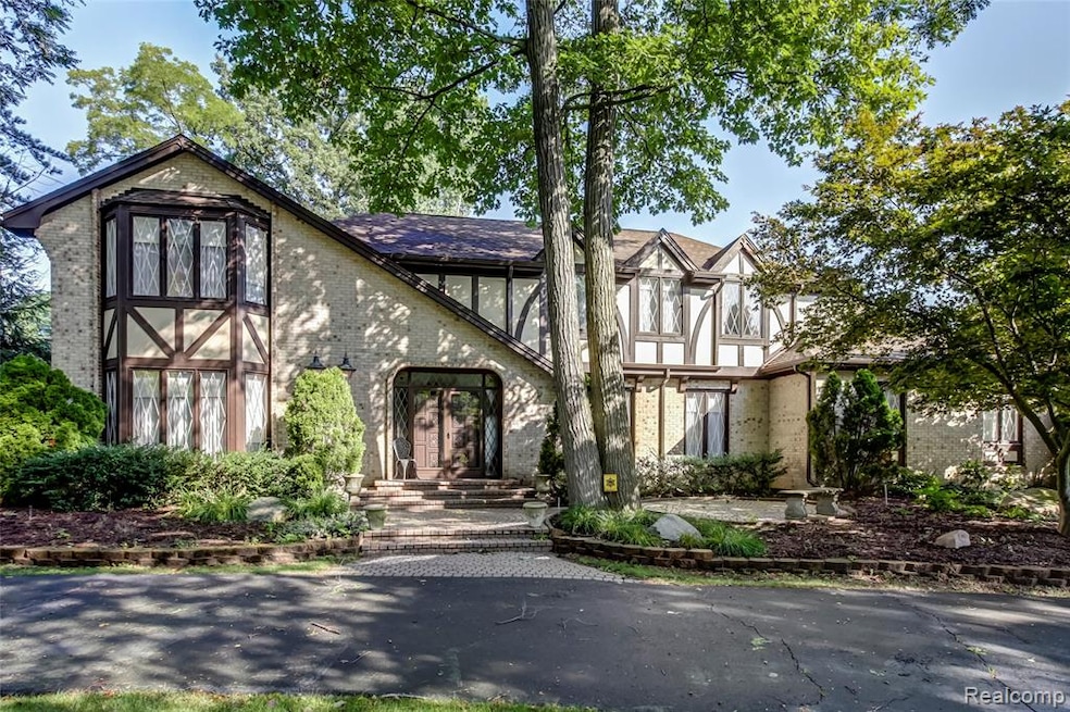 4498 Duval Court, Bloomfield Hills, MI-1-FULL.jpg