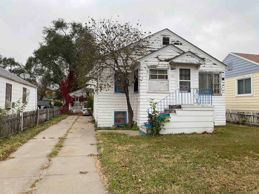 1705 W 2nd St, North Platte, NE 69101 - photo 1