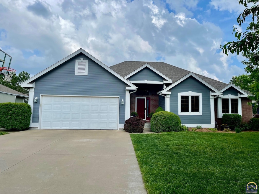 2736 SW Lagito Dr, Topeka, KS 66614 - photo 1