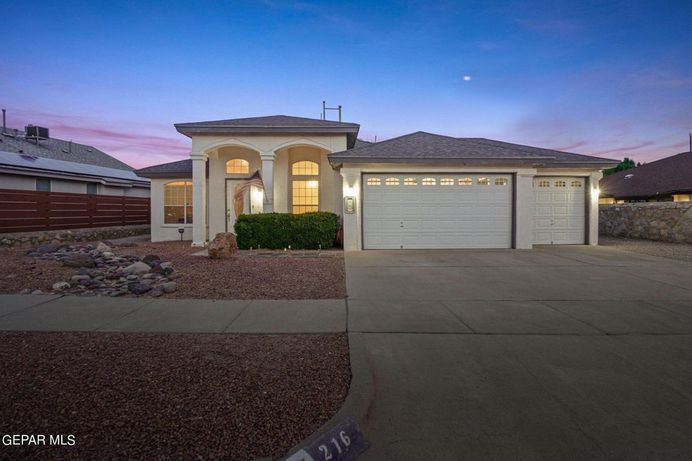 216 Lago Grande Dr, Horizon City, TX 79928 - photo 1