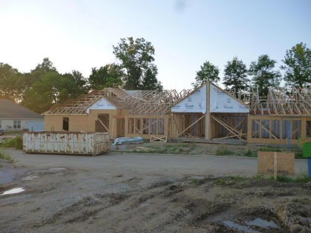 676 Callahan Place, Columbus, OH 43213 - photo 1