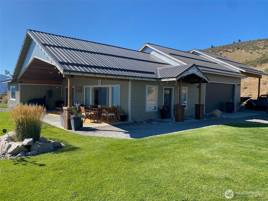 For Sale $1,099,000 • Co-Listing Agent