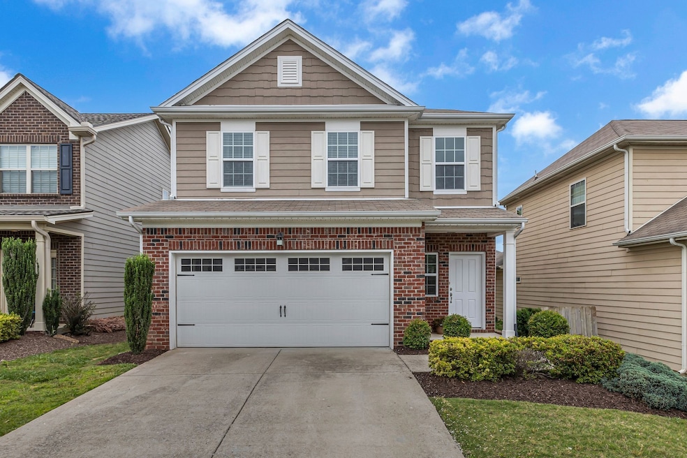 1039 Hemlock Dr, Spring Hill, TN 37174 - photo 1