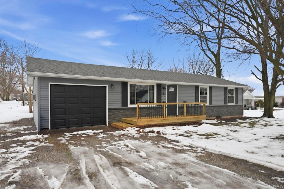 332 W Pleasant St, Churubusco, IN 46723 - photo 1