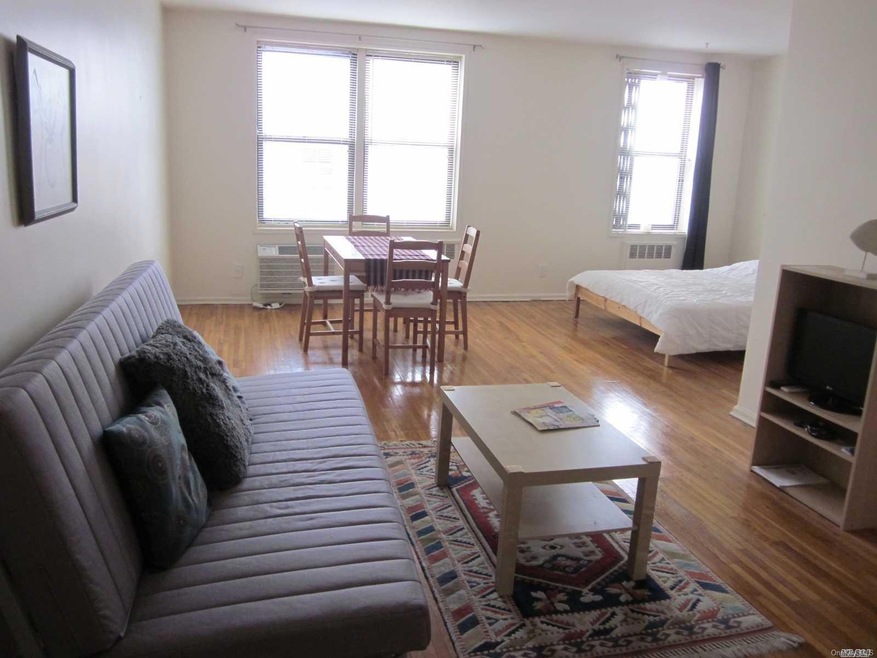 Park Manor Condo unit 6-L, Forest Hills, NY 11375 - photo 1