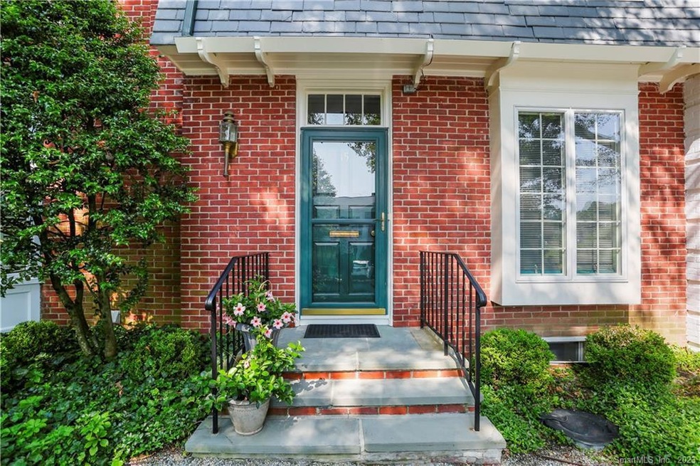 330 Elm St unit 15, New Canaan, CT 06840 - photo 1
