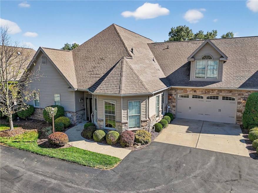 2749 Shadowrock Ct, Gibsonia, PA 15044 - photo 1