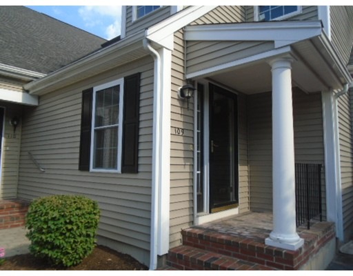 109 Meadow Ln, Randolph, MA 02368 - photo 1