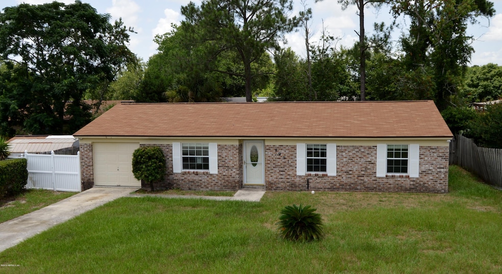 8991 Lithia Ct, Jacksonville, FL 32216 - photo 1