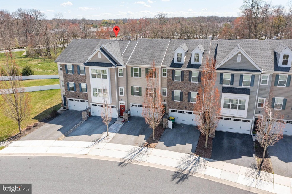 315 Latrobe Dr, Newark, DE 19702 - photo 1