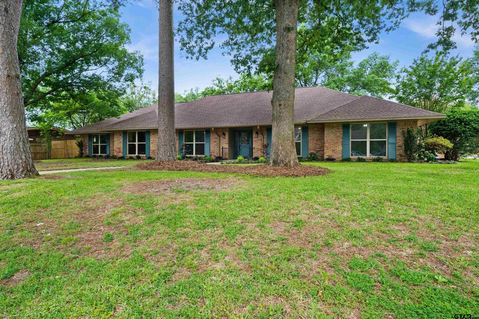 4001 4001 Cloverdale Dr, Tyler, TX 75701 - photo 1