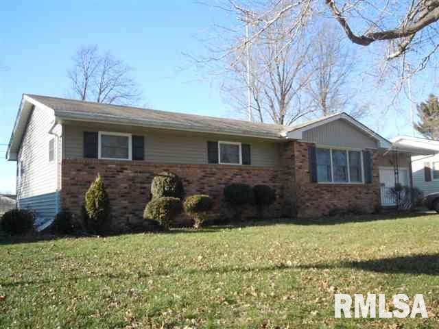 25 Tulip Dr, Lincoln, IL 62656 - photo 1