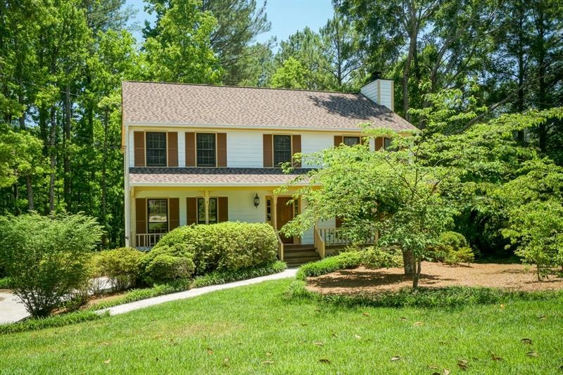 1413 Hartman Dr SW, Lilburn, GA 30047 - photo 1