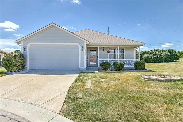 707 Twilight Ct, Raymore, MO 64083 - photo 1