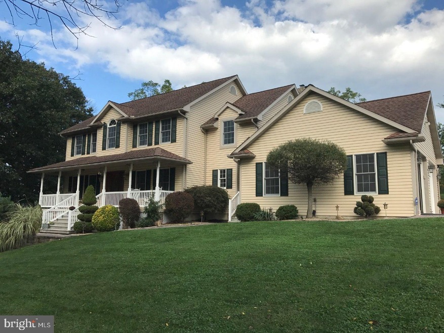 108 Berger Ln, Hamburg, PA 19526 - photo 1