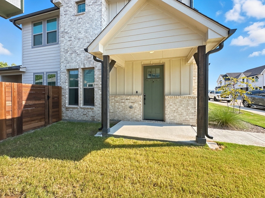 9525 Thorncrown Ln, Fort Worth, TX 76179 - photo 1