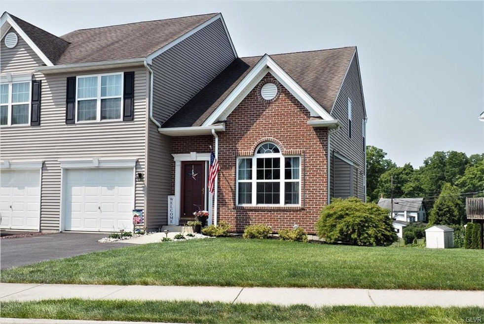 4061 Hemlock Dr, Coplay, PA 18037 - photo 1