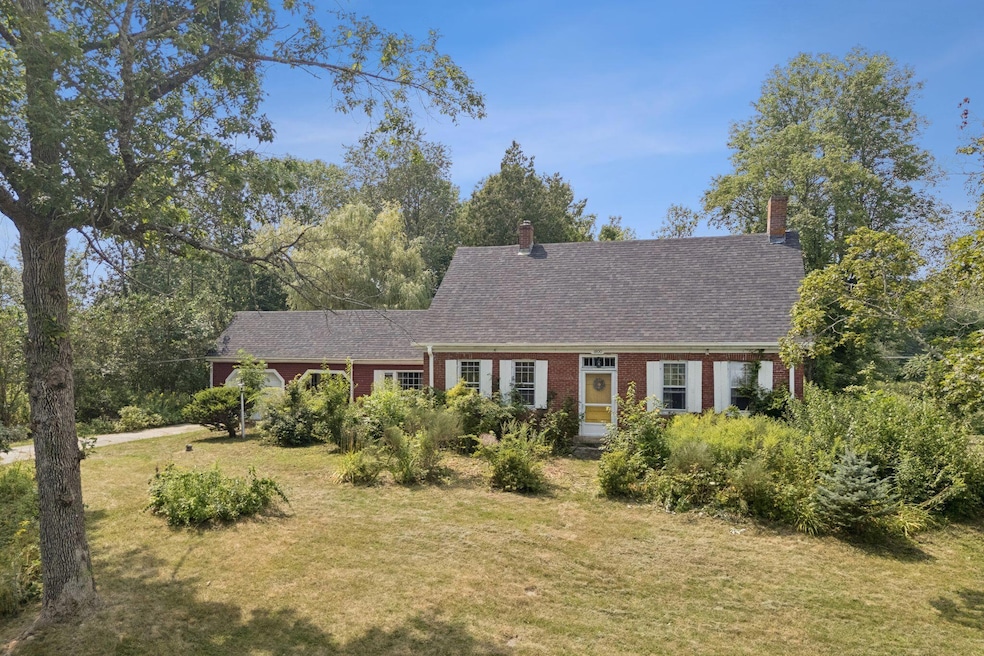 Under Contract $395,000