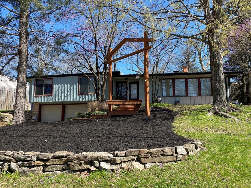 822 Edgewood