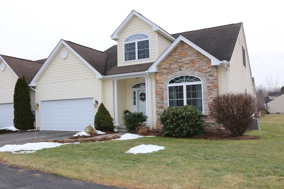 39 Green Briar Dr unit 39, Suffield, CT 06078 - photo 1