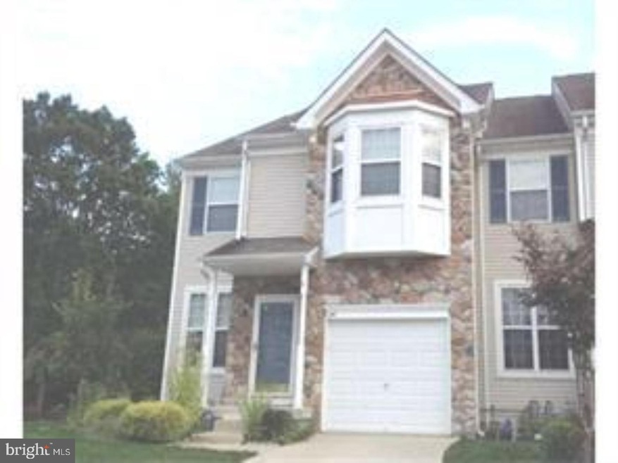 141 Chancellor Dr, Woodbury, NJ 08096 - photo 1