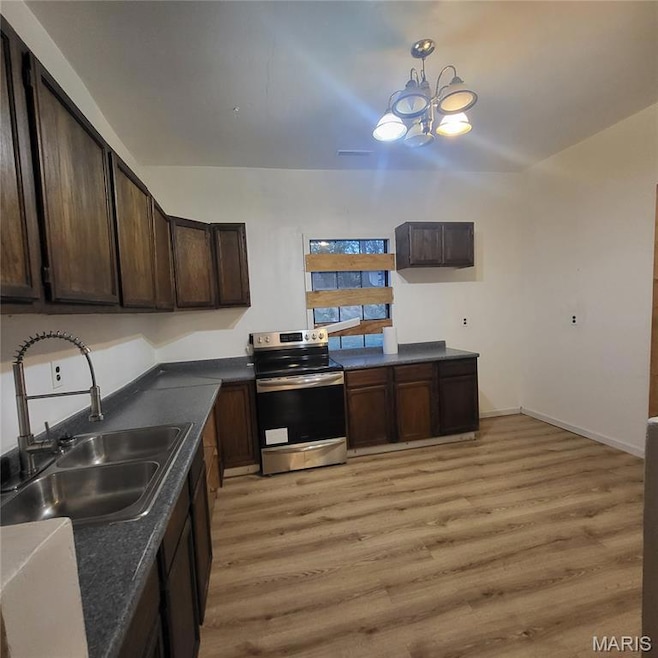 945 Cedar St, Poplar Bluff, MO 63901 - photo 1