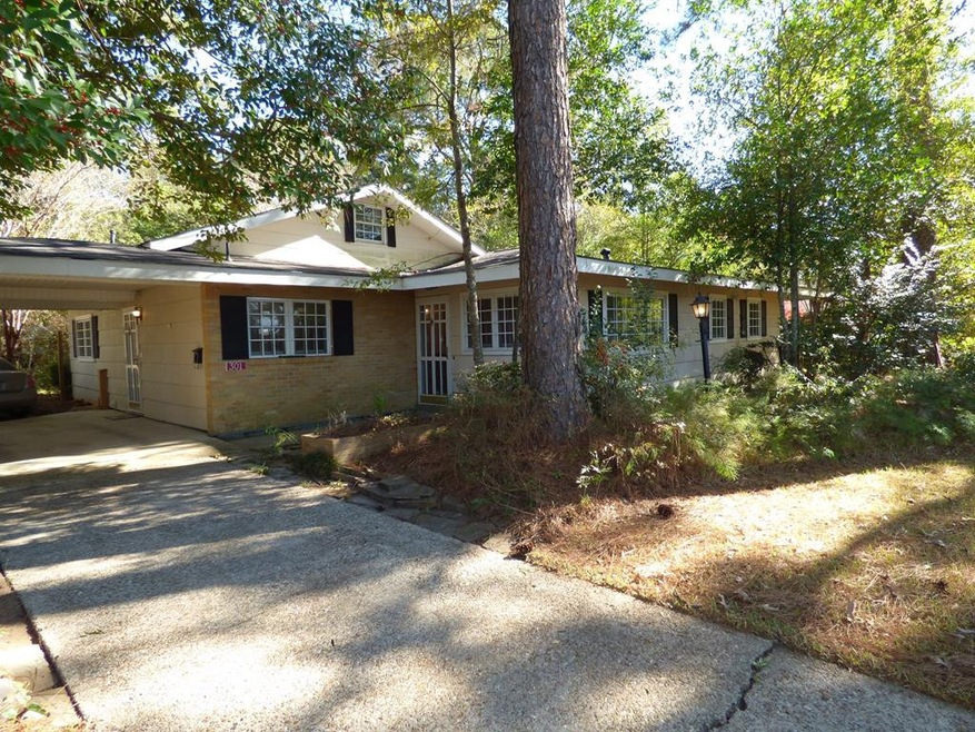 301 Wilson Dr, McComb, MS 39648 - photo 1