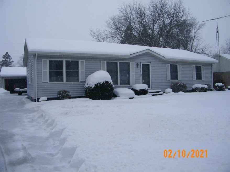 1214 Greenway St, La Porte, IN 46350 - photo 1