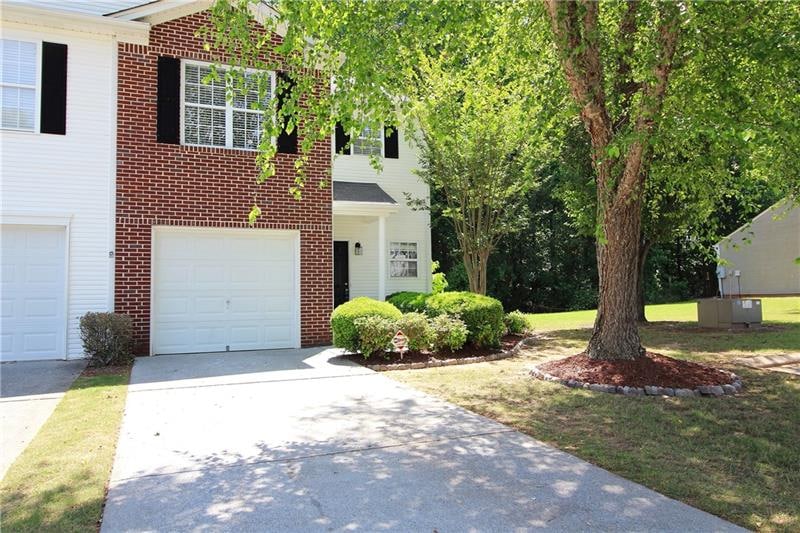 Brick Front, End Unit Townhome