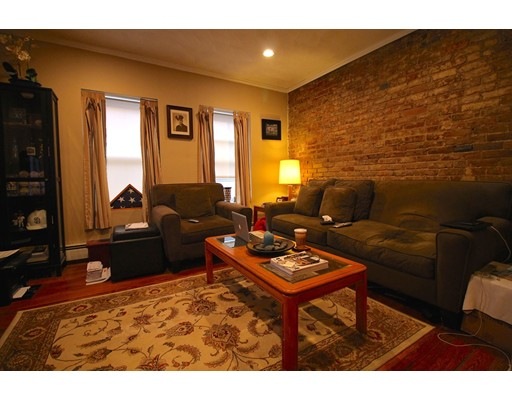 21 Moon St unit 6, Boston, MA 02113 - photo 1