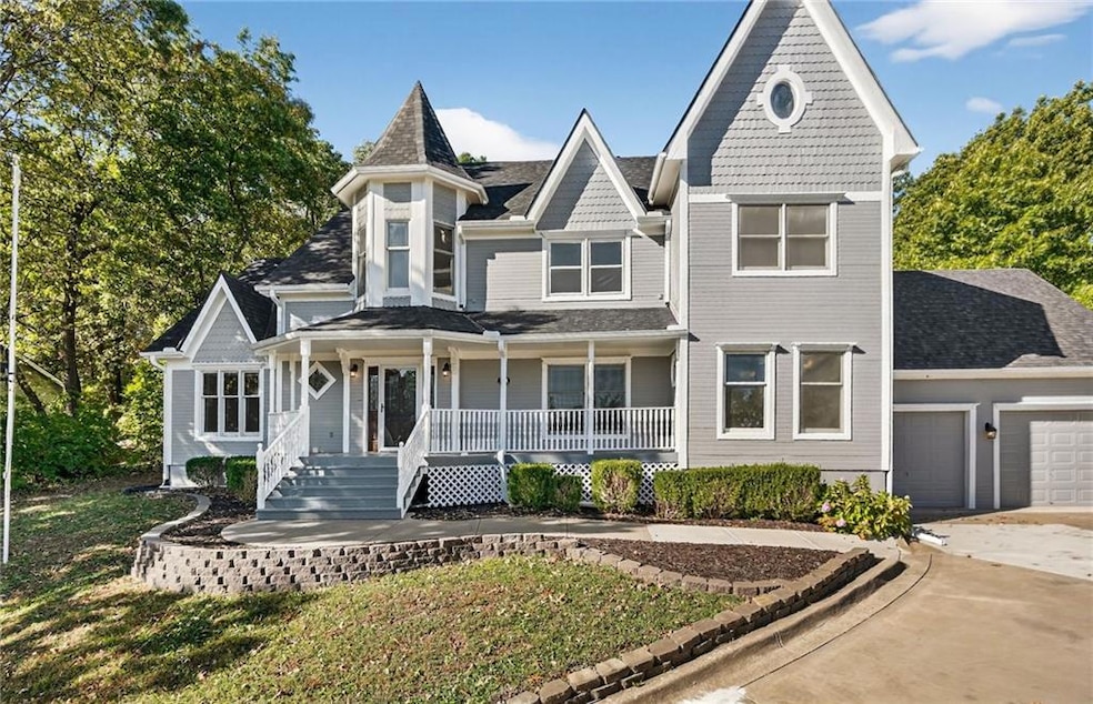 Under Contract $399,000