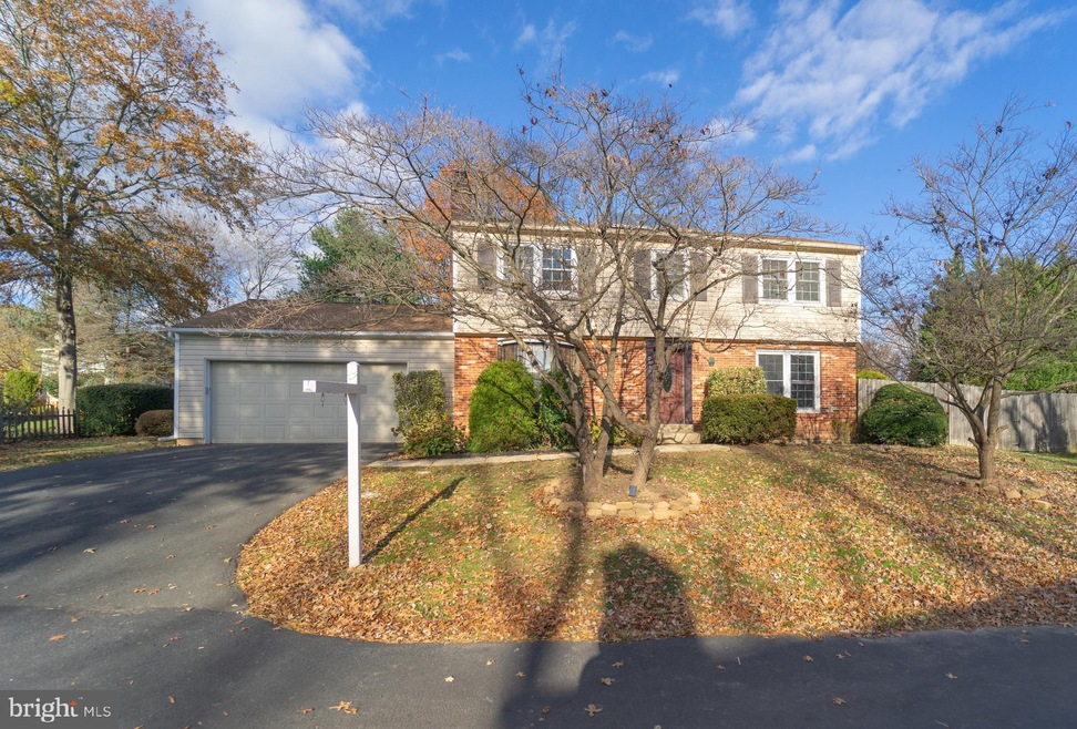 2617 Armada St, Herndon, VA 20171 - photo 1